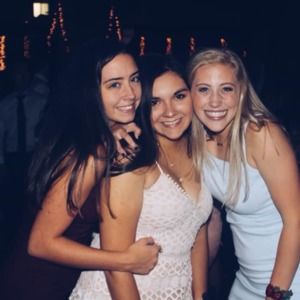 Meet your Posher, Mia